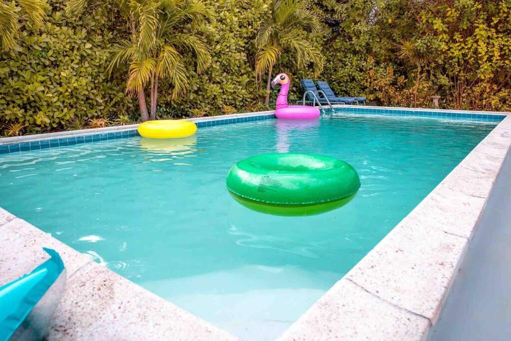 House With Pool, 10 Mins Drive To The Beach! Villa Miami Shores Exterior foto